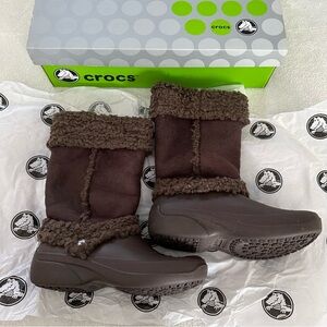 Crocs Nadia Brown Boots Sherpa Fleece w/ Box 9